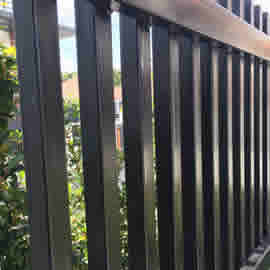 Metal Partition Fence